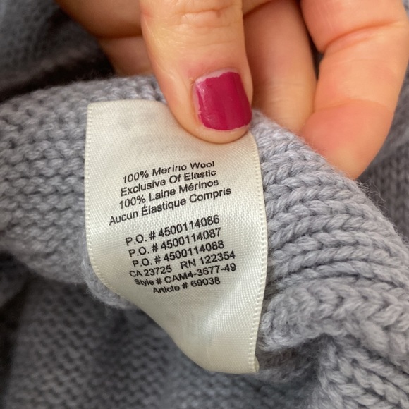 Wilfred (Aritzia) Grey Merino wool Sweater Size Medium - Picture 6 of 6
